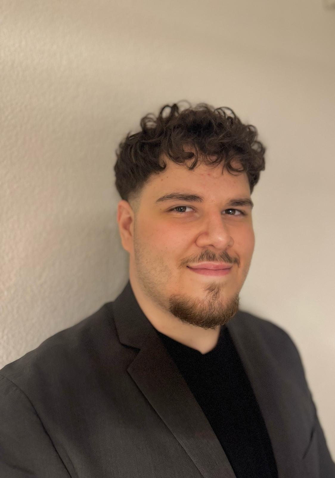 Alek Cvetkovski, Vertriebsentwickler bei Helvetic IT